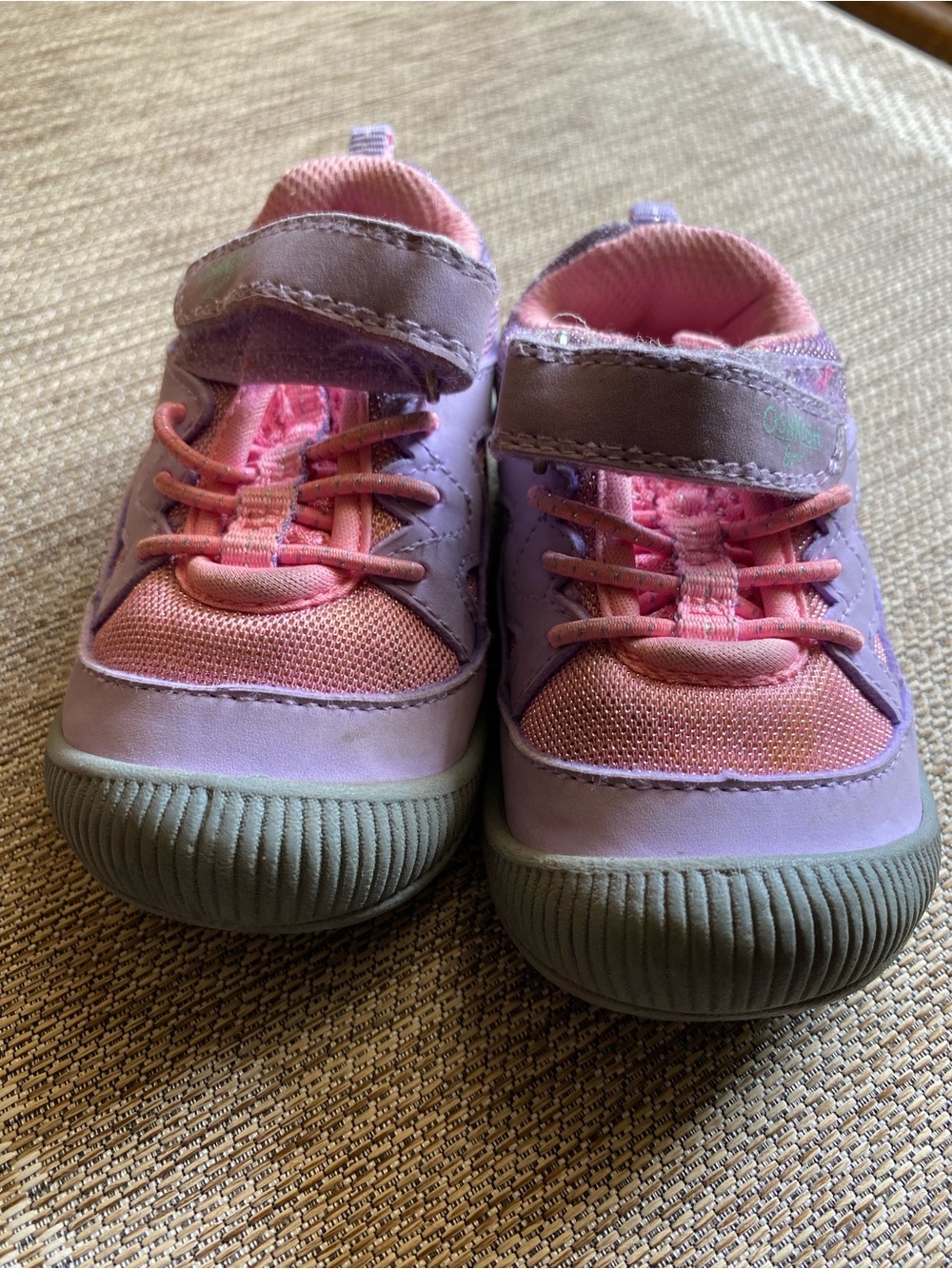 OshKosh B'gosh size 6 Pink and Lavender Toddler Hook-and-Loop Sneakers